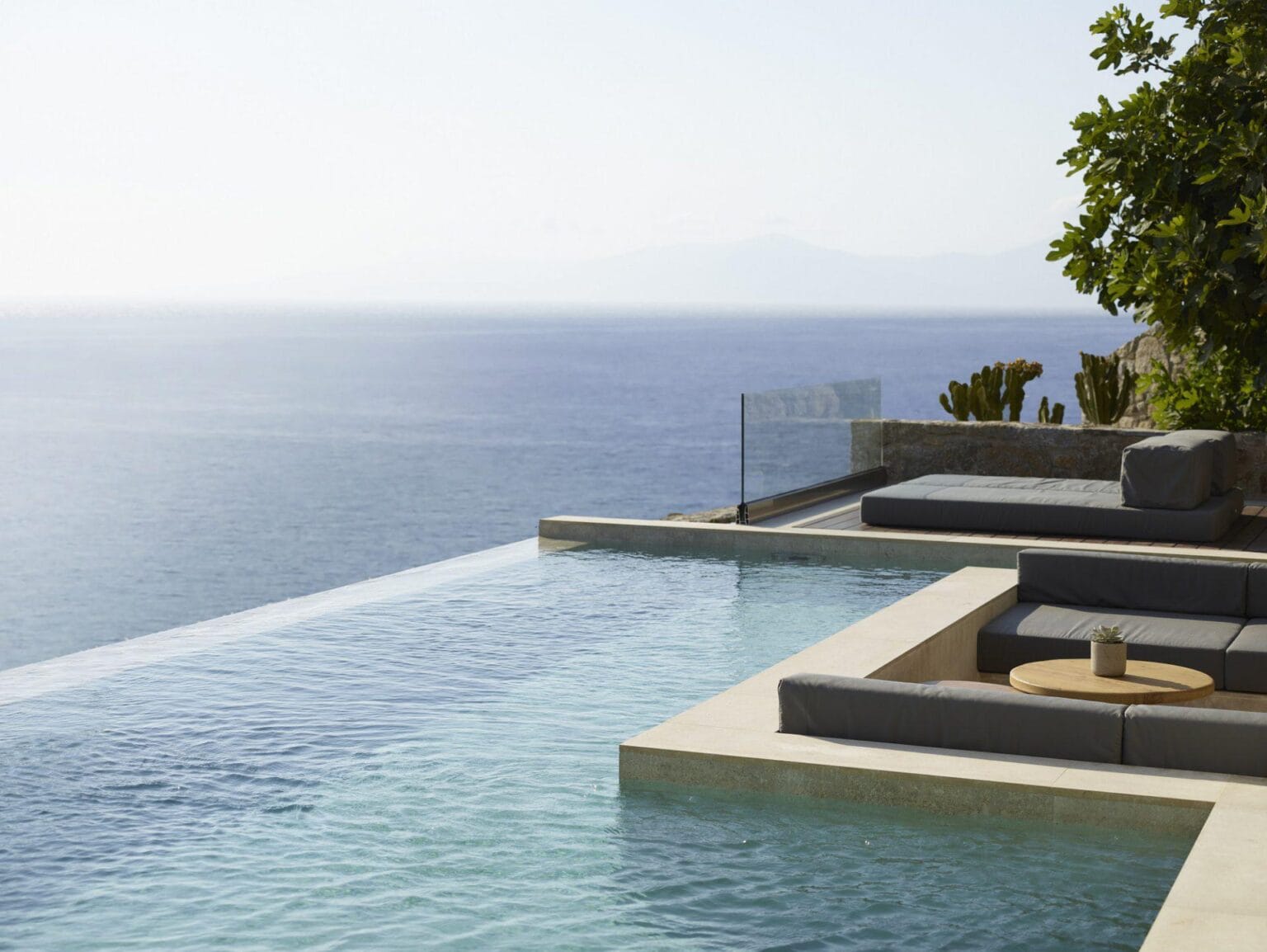 Bill-Coo-Suites-Mykonos-najlepsze-hotele-w-Grecji-luksusowe-hotele-w-Grecji-hotele-tylko-dla-doroslych-w-Grecji-ekskluzywne-wakac-19.jpg