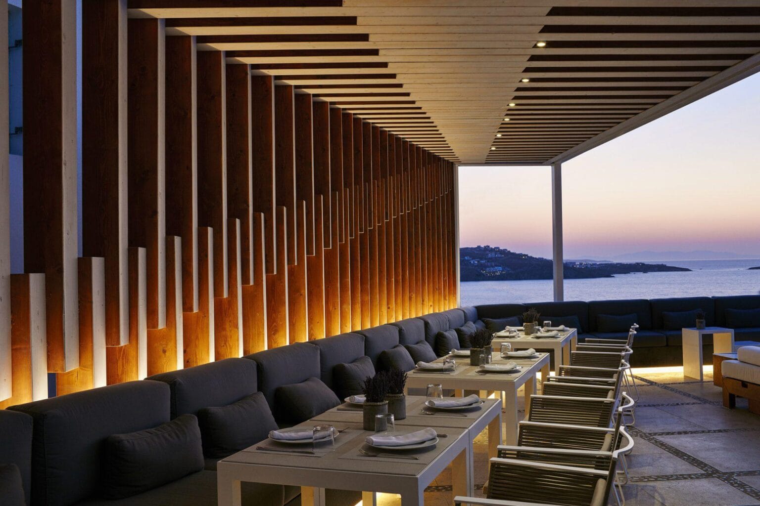 Bill-Coo-Suites-Mykonos-najlepsze-hotele-w-Grecji-luksusowe-hotele-w-Grecji-hotele-tylko-dla-doroslych-w-Grecji-ekskluzywne-wakacje-1.jpg