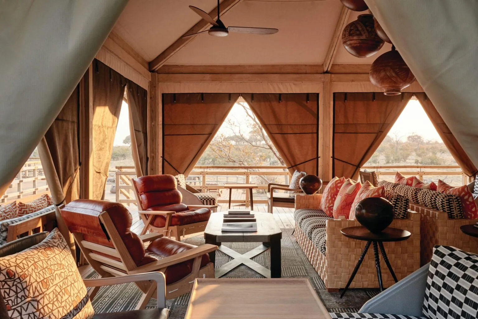 Botswana-Belmond-Savute-Elephant-Lodge-lobby.jpg