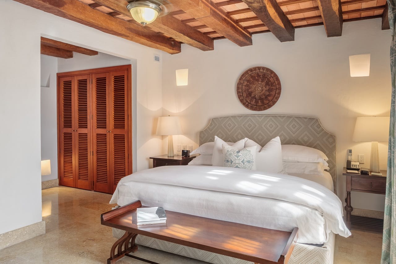 Casa-San-Agustin-Cartagena-Kolumbia-pokoj.jpg