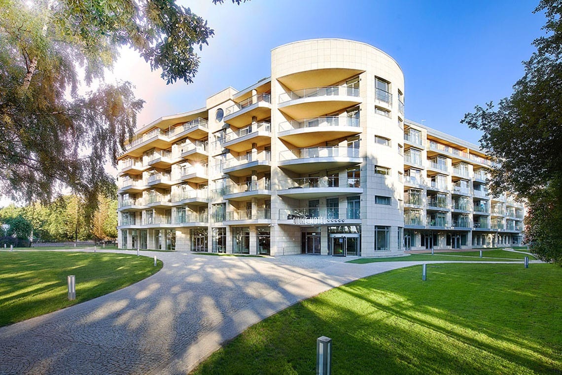 Diune-Hotels-Kolobrzeg-Polska-zewnatrz.jpg