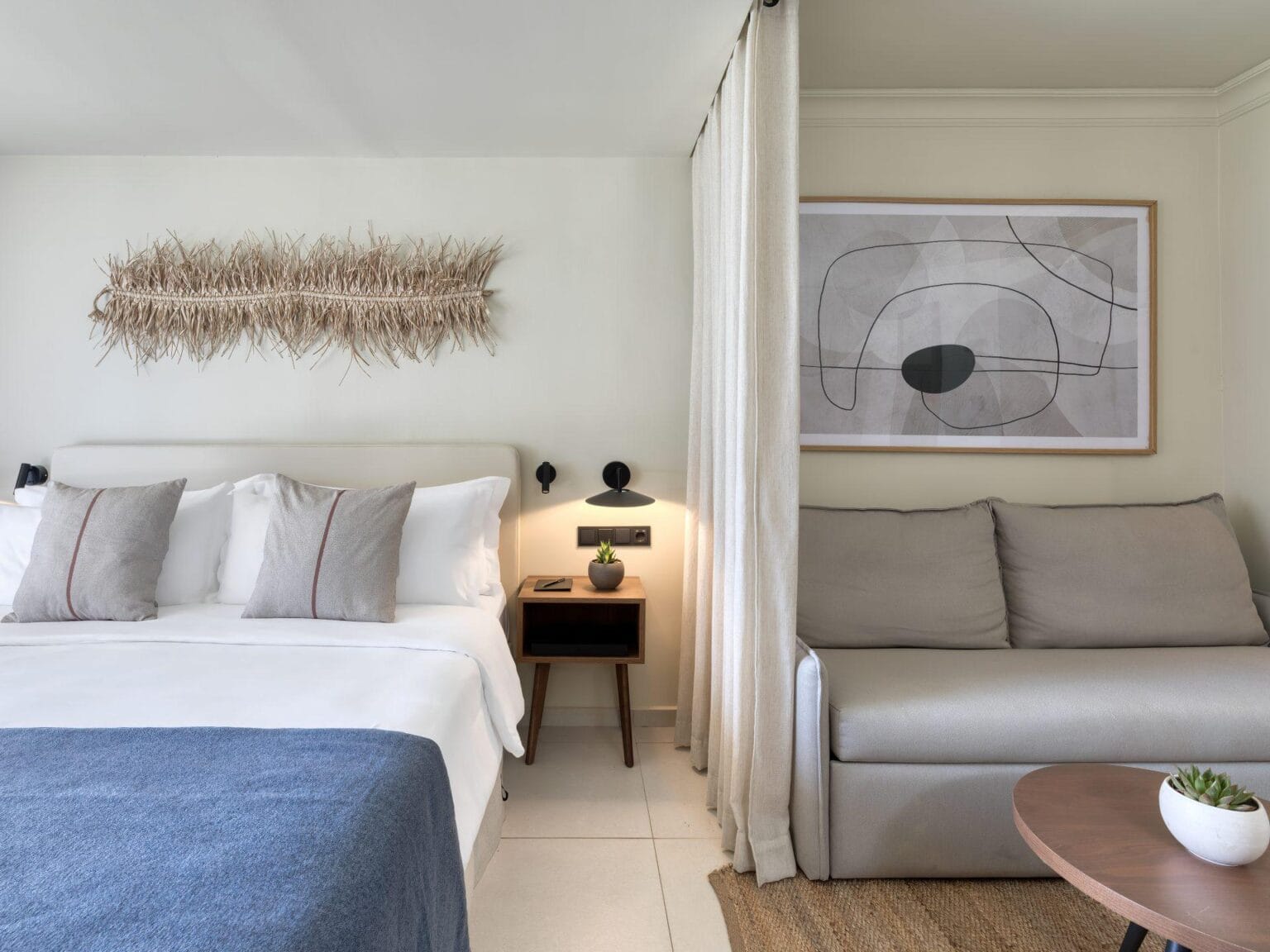 sypialnia połączona z sofą Domes Aulūs Zante, Autograph Collection