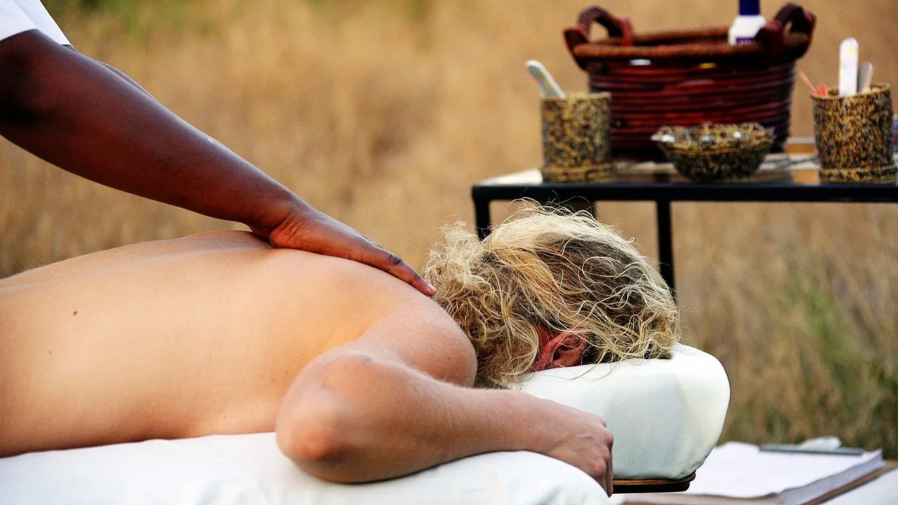 Elewana-Tortilis-Camp-Amboseli-Kenya-best-safari-in-Kenya-luxury-lodge-in-Kenya-exclusive-holidays-in-Kenya-luxury-trips-to-Kenya-5.jpg