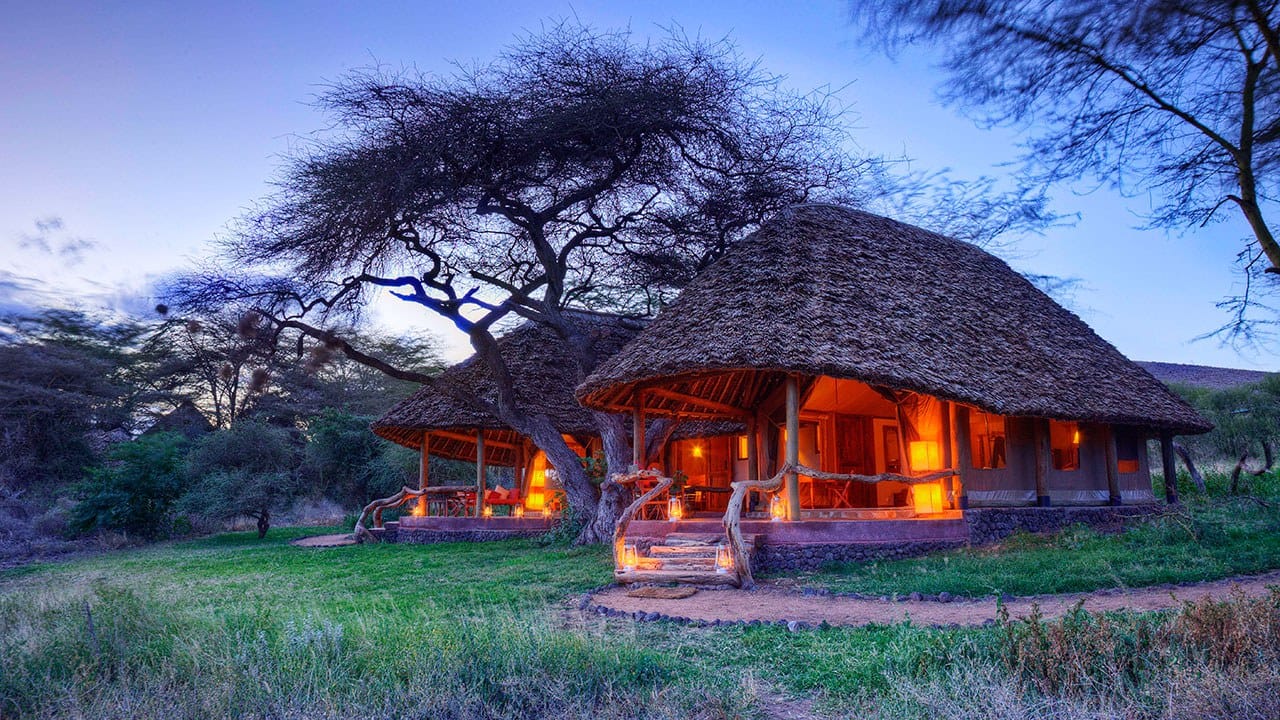 Elewana-Tortilis-Camp-Amboseli-Kenia-najlepsze-safari-w-Kenii-luksusowe-lodge-w-Kenii-ekskluzywne-wczasy-w-Kenii-luksusowe-wyprawy-do-Kenii-6.jpg