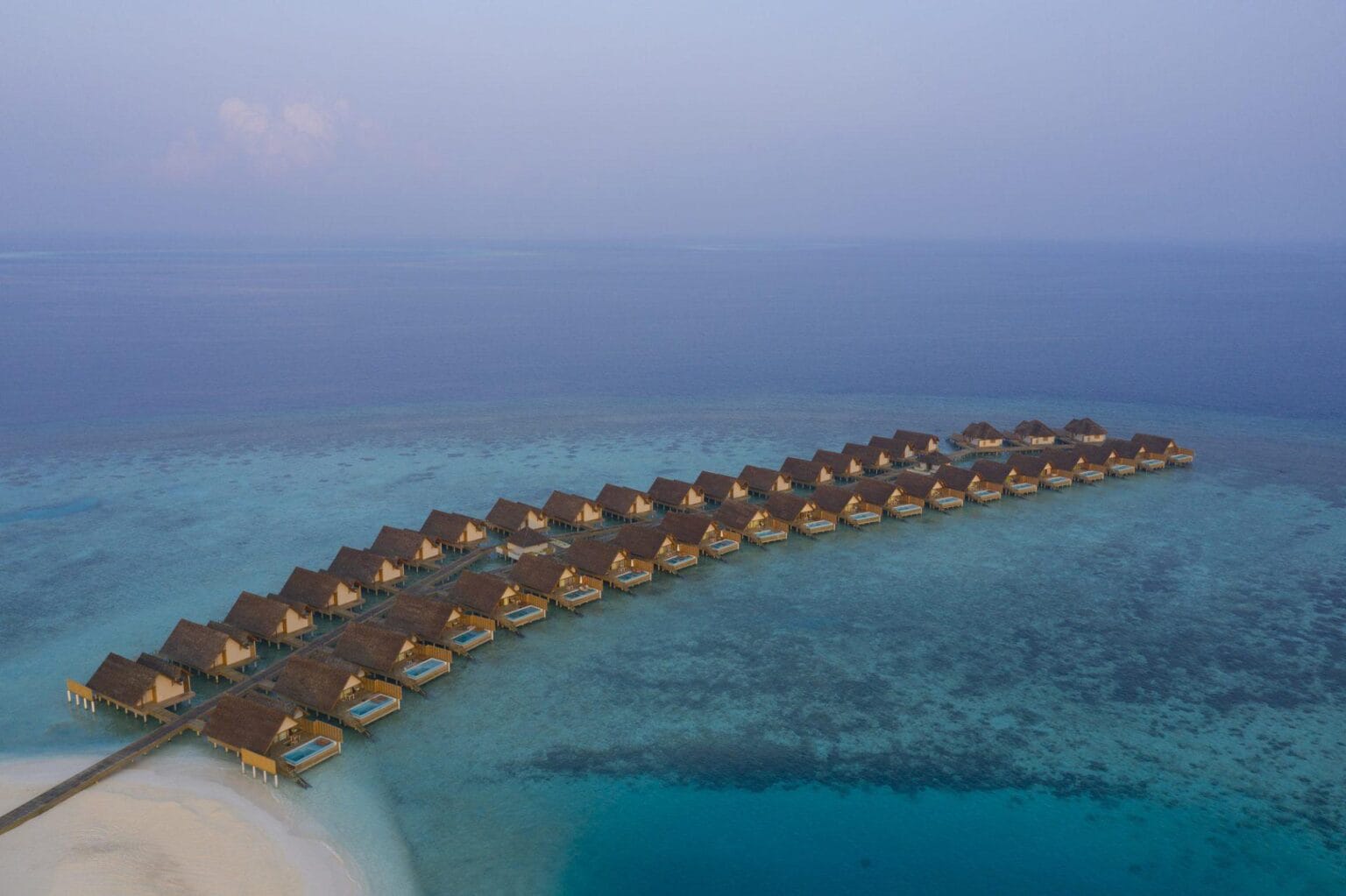 Emerald-Faarufushi-ResortSpa-16.jpg