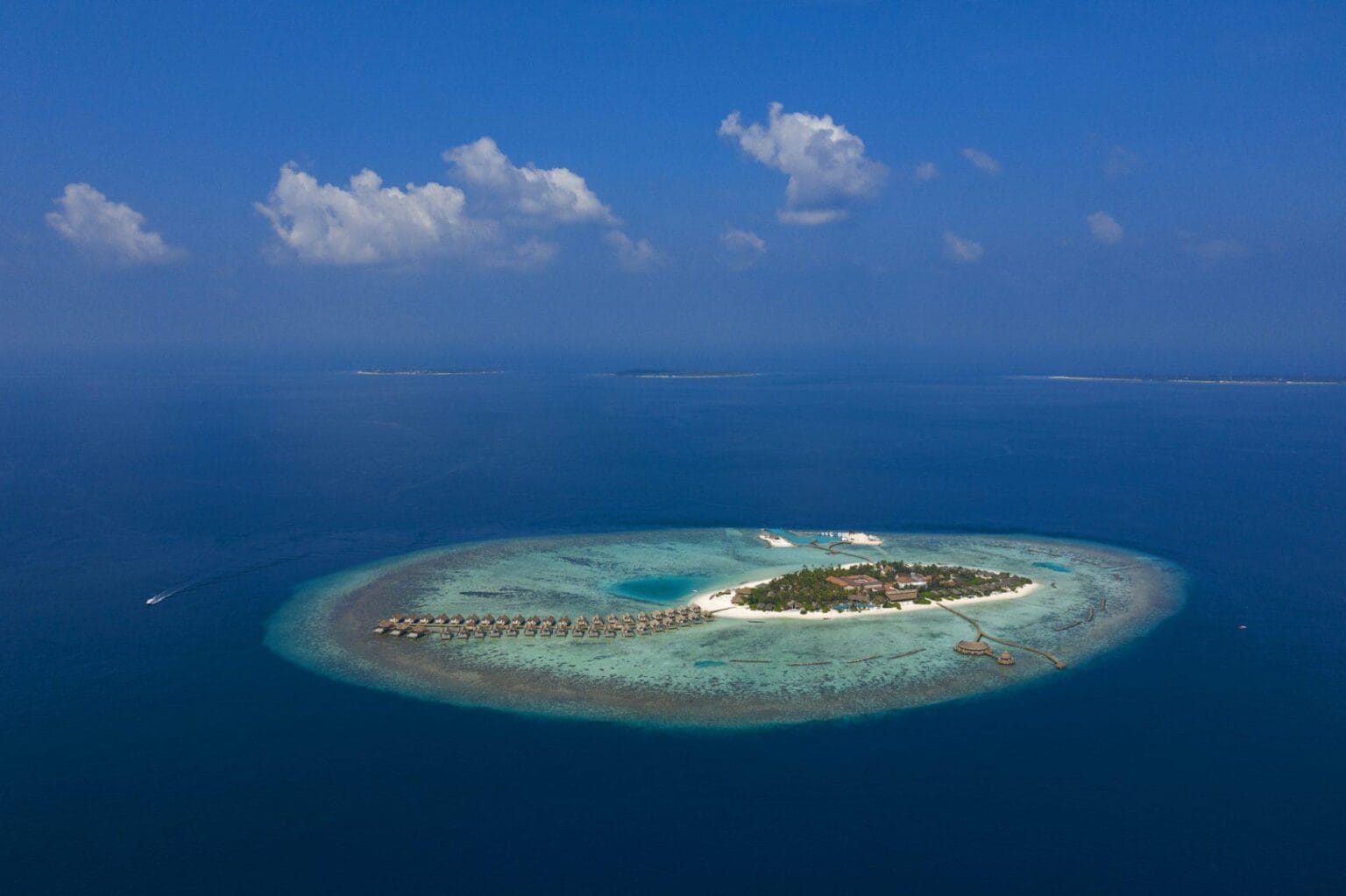 Emerald-Faarufushi-ResortSpa-21.jpg