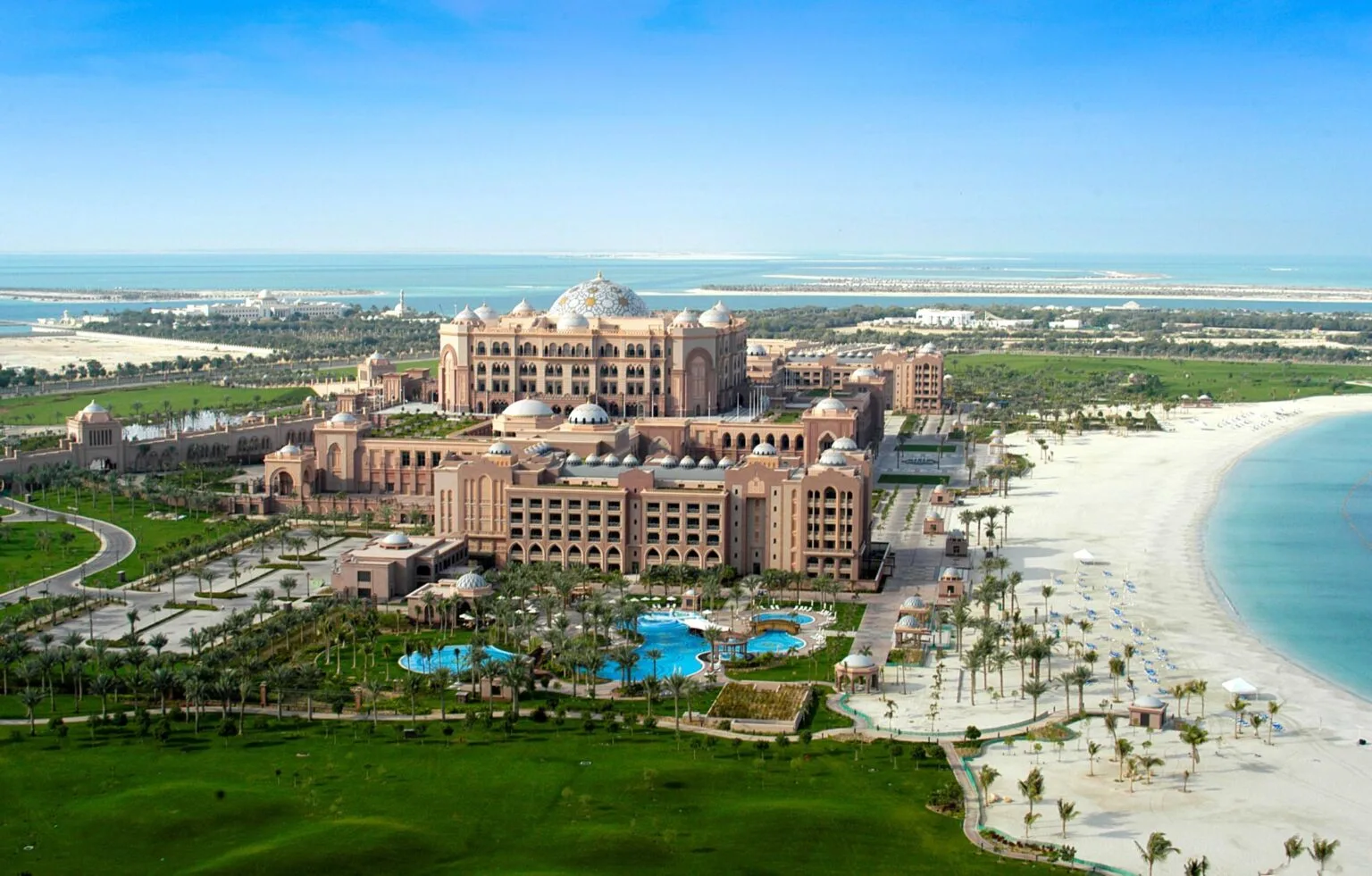 Emirates-Palace-Abu-Dhabi-01.jpg