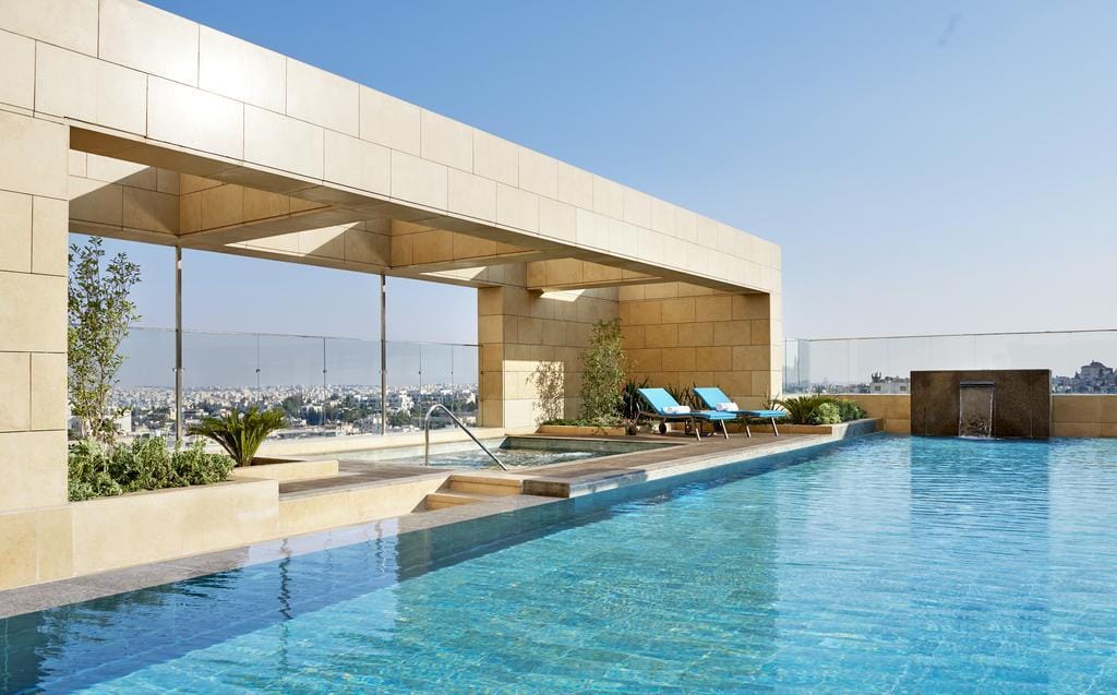 FAIRMONT-AMMAN-JORDANIA-basen.jpg