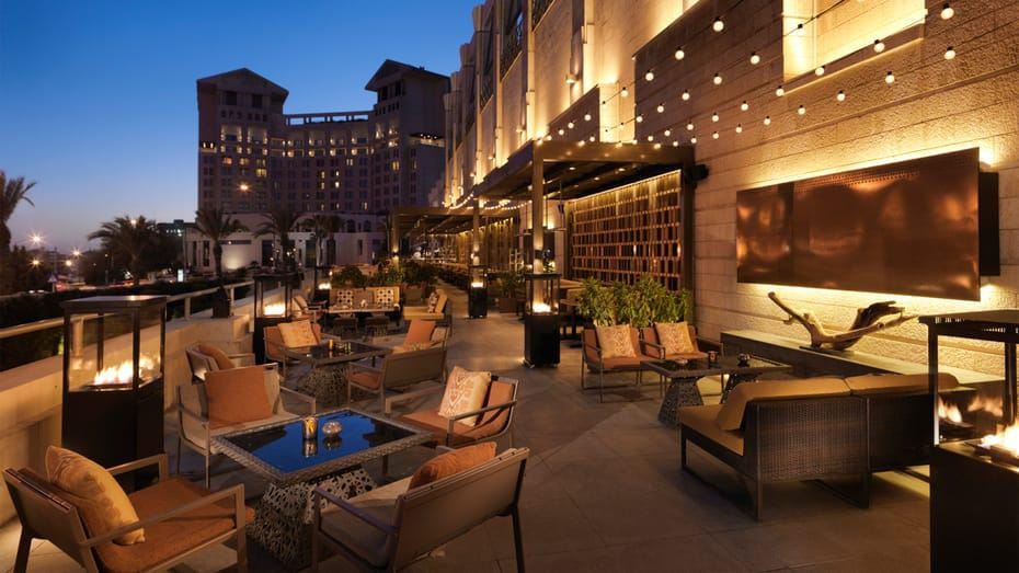 Four-Seasons-Amman-Jordania-Restauracja1.jpg