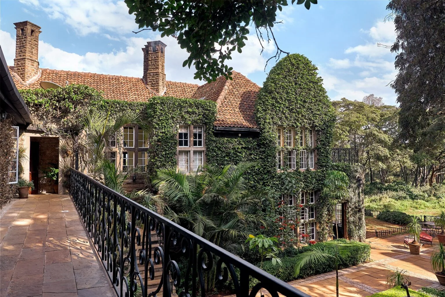 Giraffe-Manor-Karen-Blixen-terras.jpg