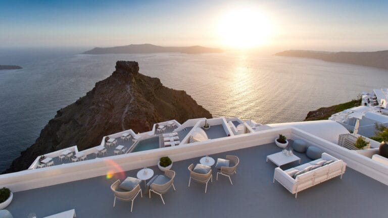 Grace Hotel,Auberge Resorts Collection,Grace Hotel Auberge Resorts Collection,Wyróżniony spośród 100 najlepszych hoteli na świecie,Położony na północno-zachodnim wybrzeżu Santorini