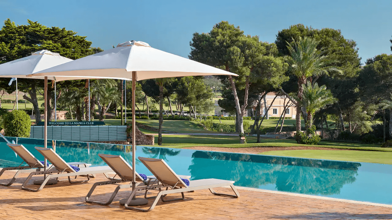 Grand-Hyatt-La-Manga-Club-Golf-Spa-ekskluzywne-hotele-w-Hiszpanii-najlepsze-hotele-w-Hiszpanii-wczasy-w-Hiszpanii-z-rodzina-sportowe-wakacje-w-Hiszpanii-8.png