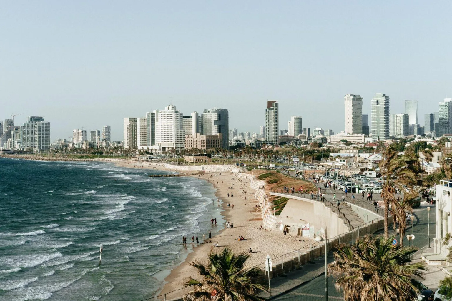 Israel-Tel-Aviv-wybrzeze.jpg