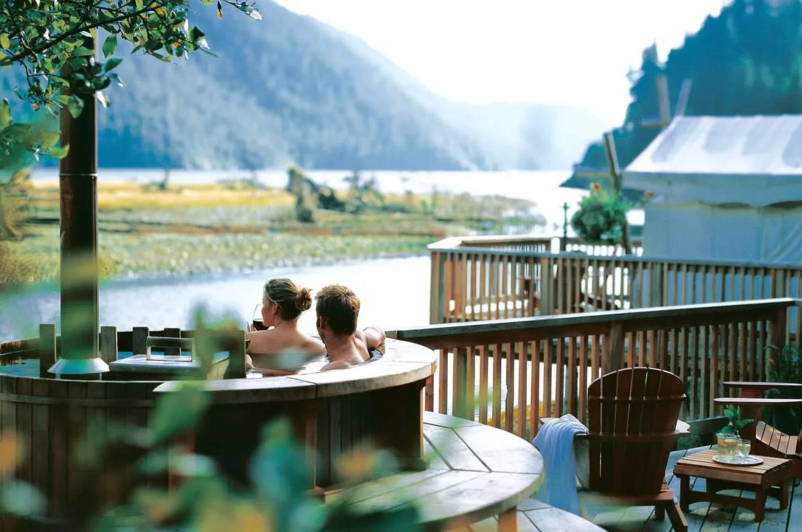 відпочинок у джакузі просто неба