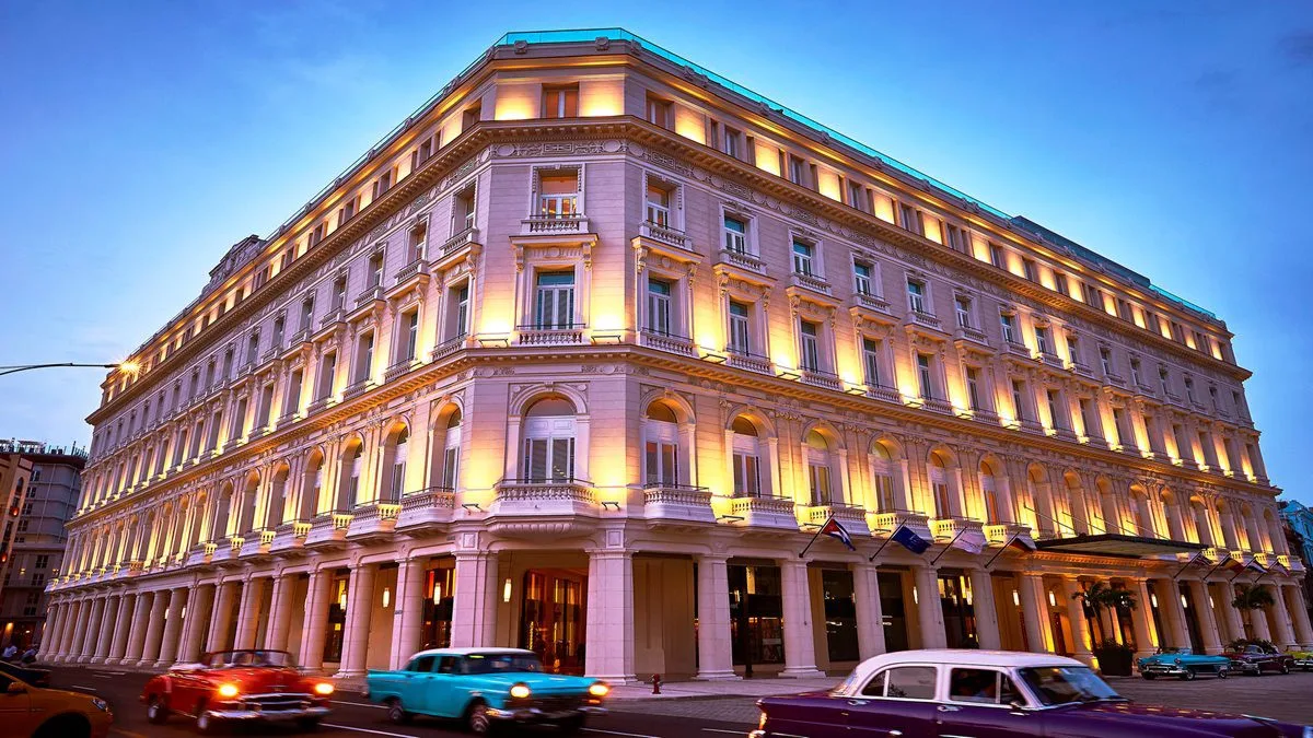 Kempinski-Manzana-Hawana-Kuba-zewnatrz.jpg