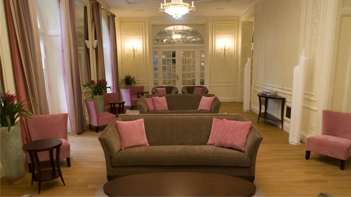 Kempinski-Palace-Portoroz-Slovenia-ladies-saloon.jpg