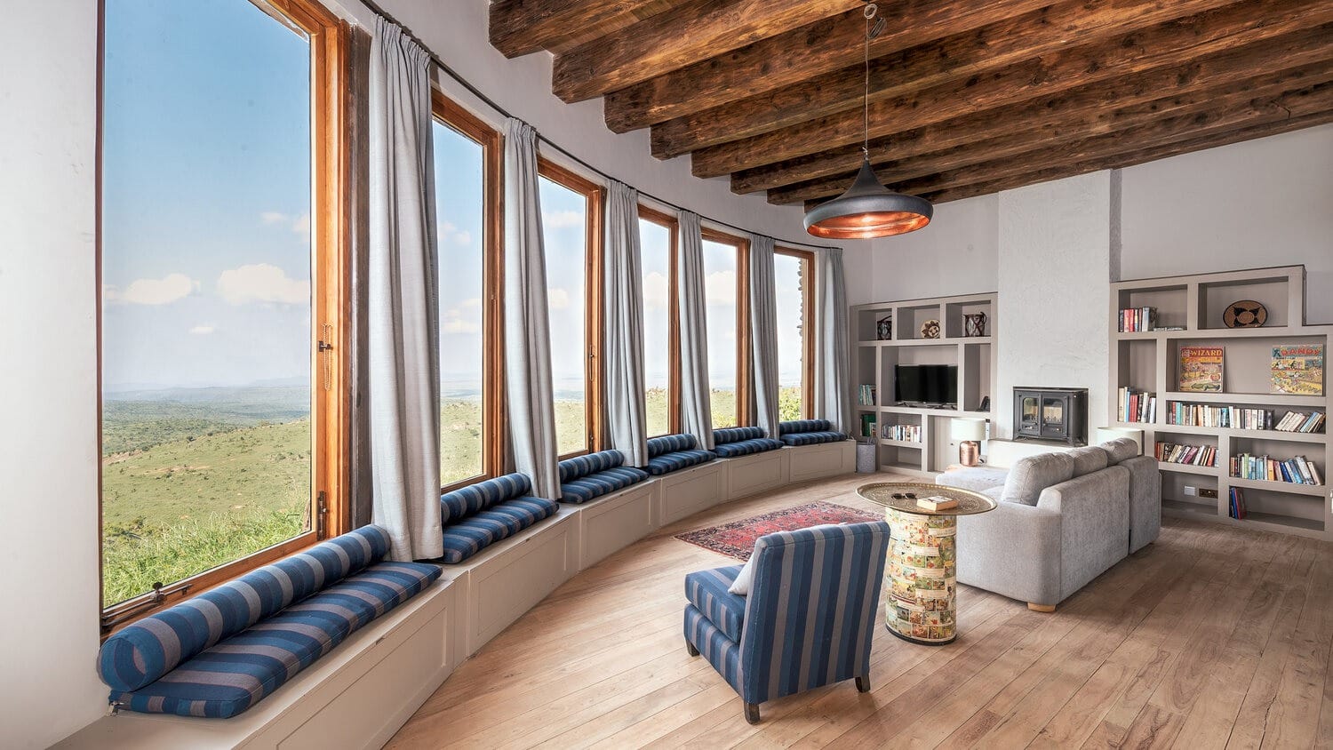 Kenia_Lengishu_FamilyRoom_Landscape.jpg