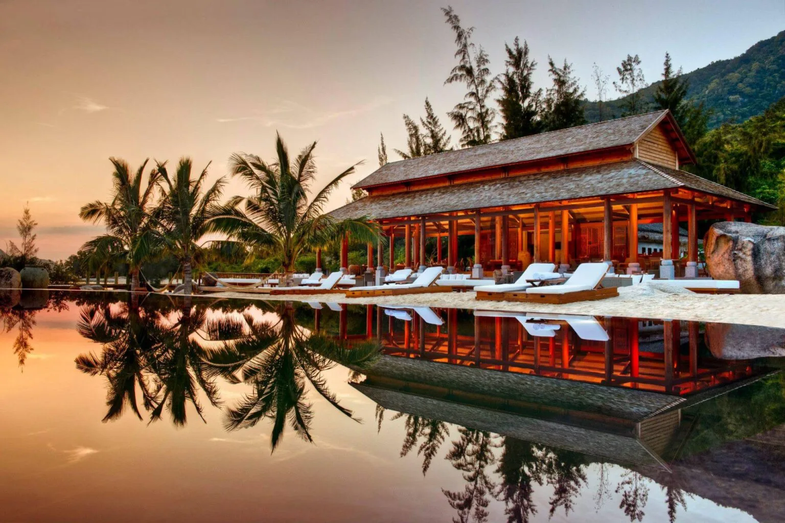 LAlya-Ninh-Van-Bay-luksusowe-hotele-w-Wietnamie-wczasy-w-Wietnamie-ekskluzywne-hotele-w-Wietnamie-35.jpg