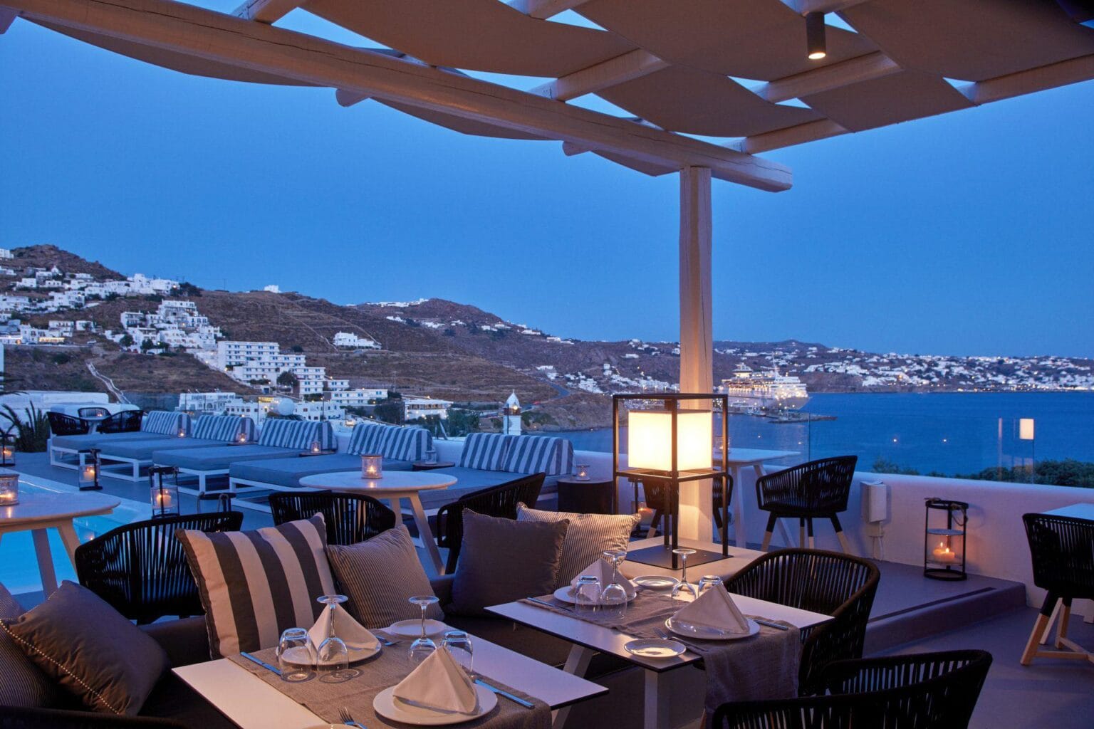 Mykonos-Princess-Hotel-najlepsze-hotele-na-Mykonos-wakacje-na-Mykonos-luksusowe-wakacje-w-Grecji-4.jpg