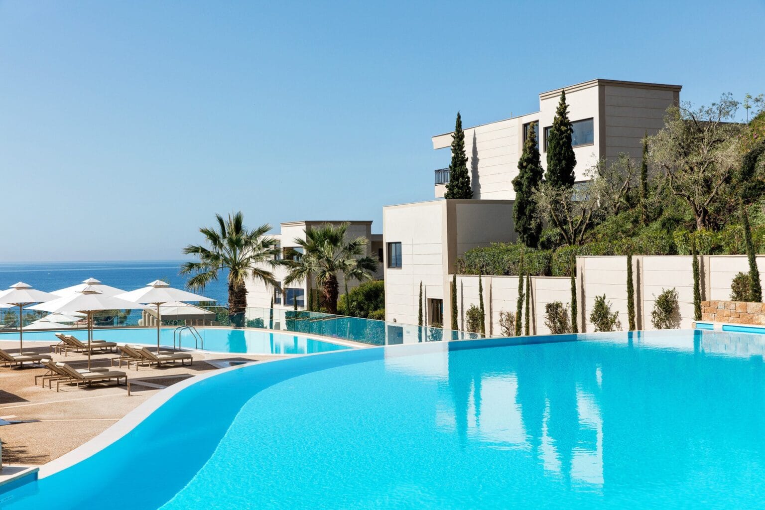 New-Adults-Pool-View-Ikos-Oceania.jpeg