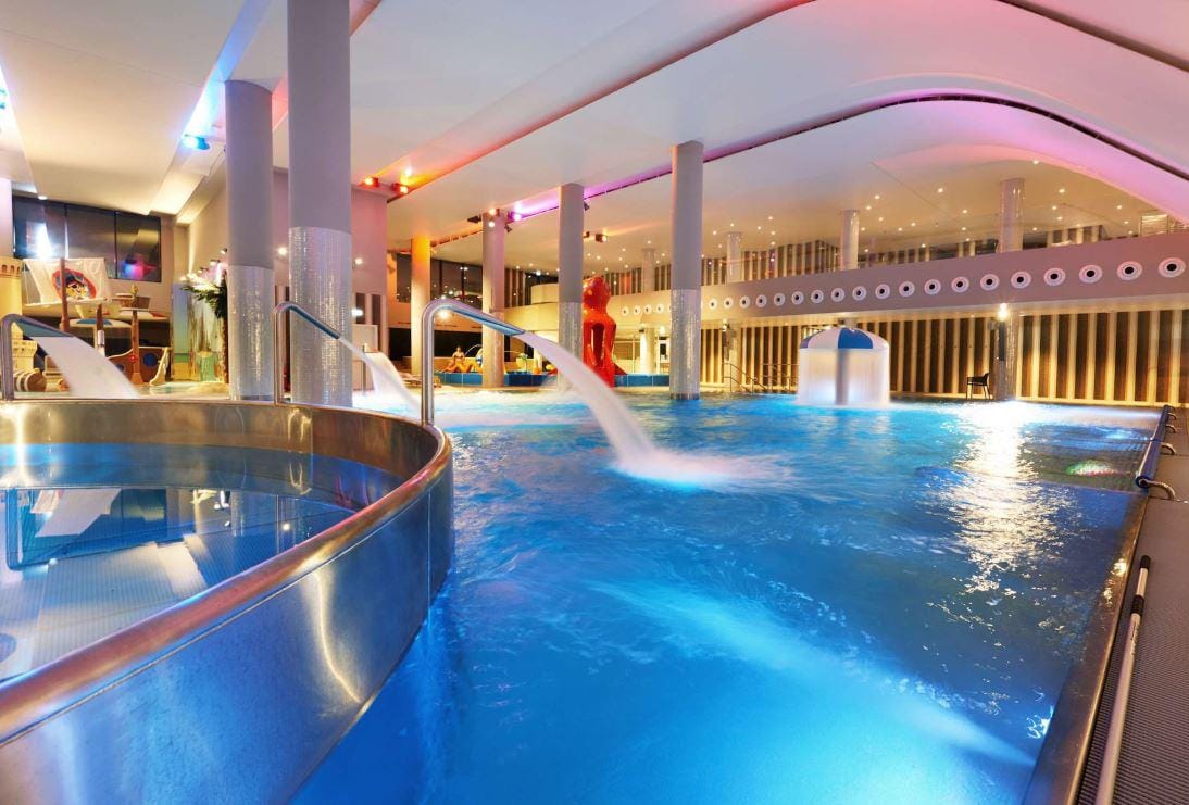 Polska-Radisson-Blue-Swinoujscie-basen-wewn.jpg