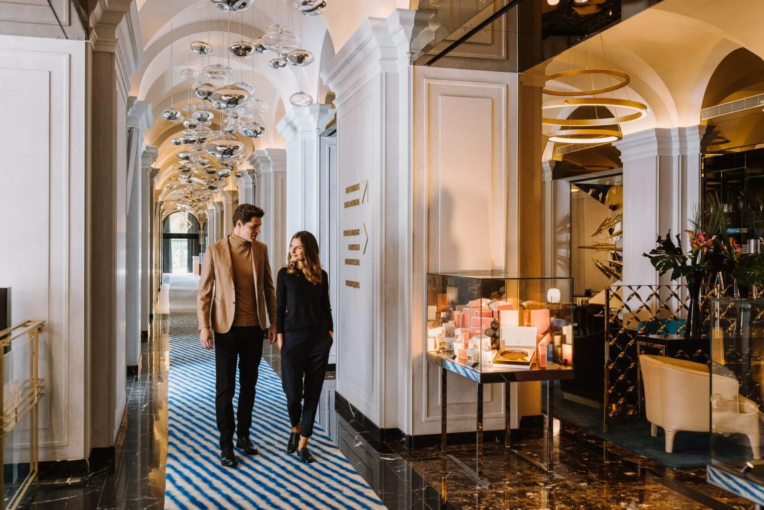 Raffles-Europejski-Warszawa-Lobby.jpg