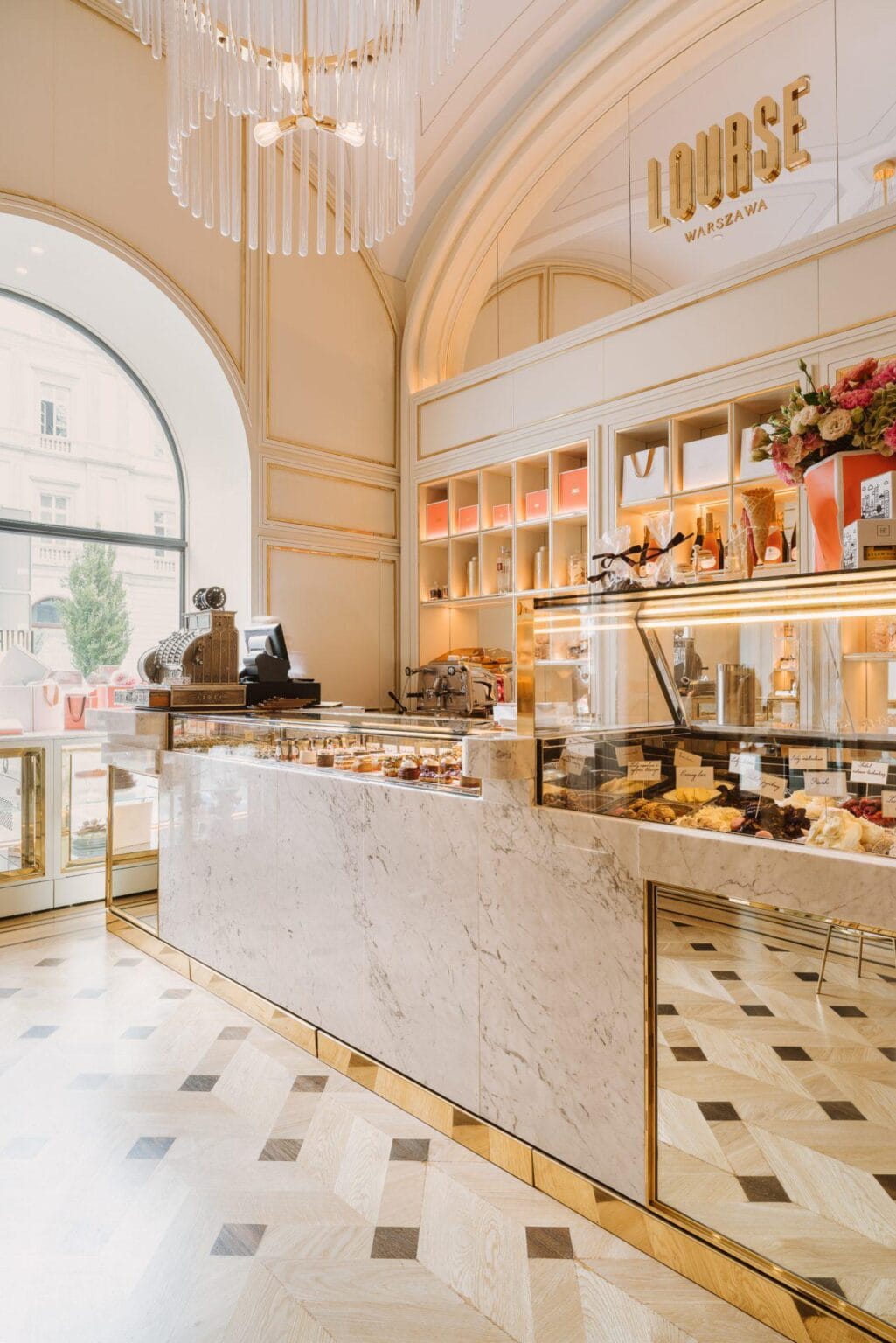 Raffles-Europejski-Warszawa-cukiernia.jpg
