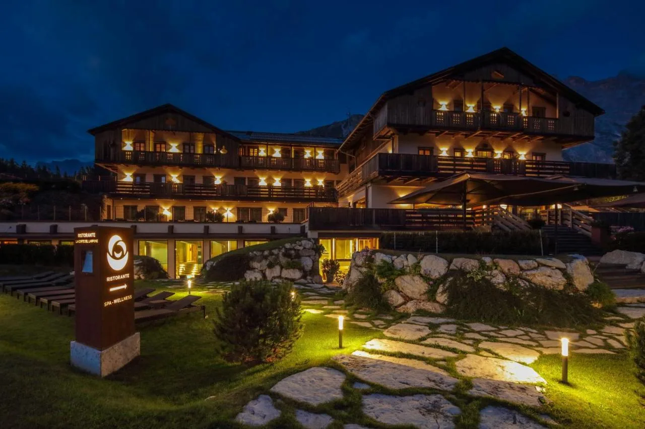 Rosapetra-Spa-Resort-luksusowe-hotele-gorskie-we-Wloszech-wyjazdy-na-narty-do-Wloch-z-biurem-podrozy-najlepsze-hotele-w-Dolomitach-12.jpg