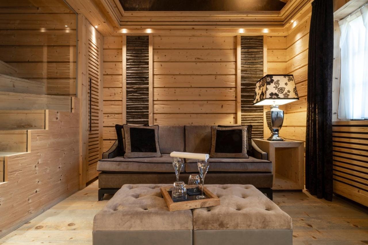 Rosapetra-Spa-Resort-luksusowe-hotele-gorskie-we-Wloszech-wyjazdy-na-narty-do-Wloch-z-biurem-podrozy-najlepsze-hotele-w-Dolomitach-16.jpg