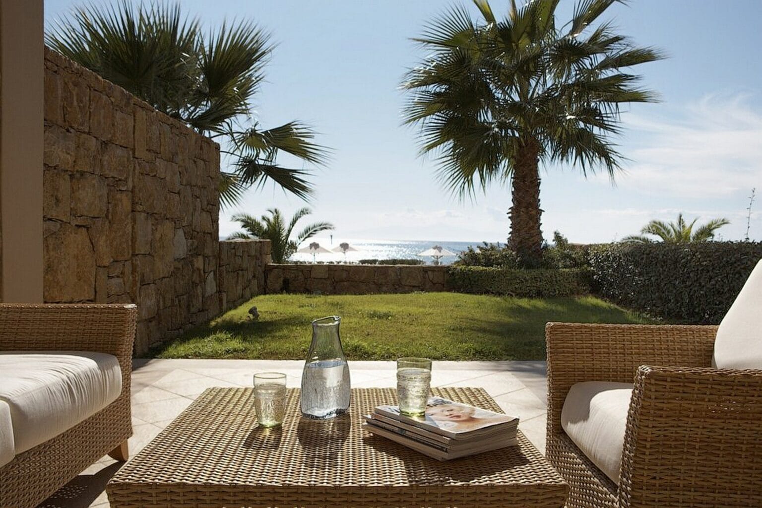 Sani_Asterias_Suites_Private_Garden_01.jpg