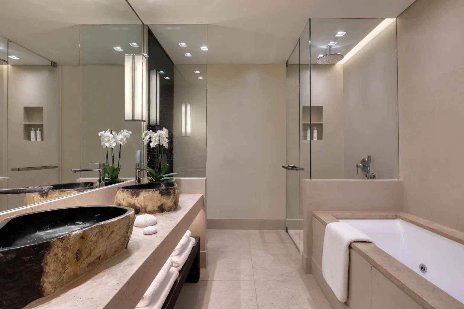 Santa Marina - Beige Bathroom with Shower and Bathtub