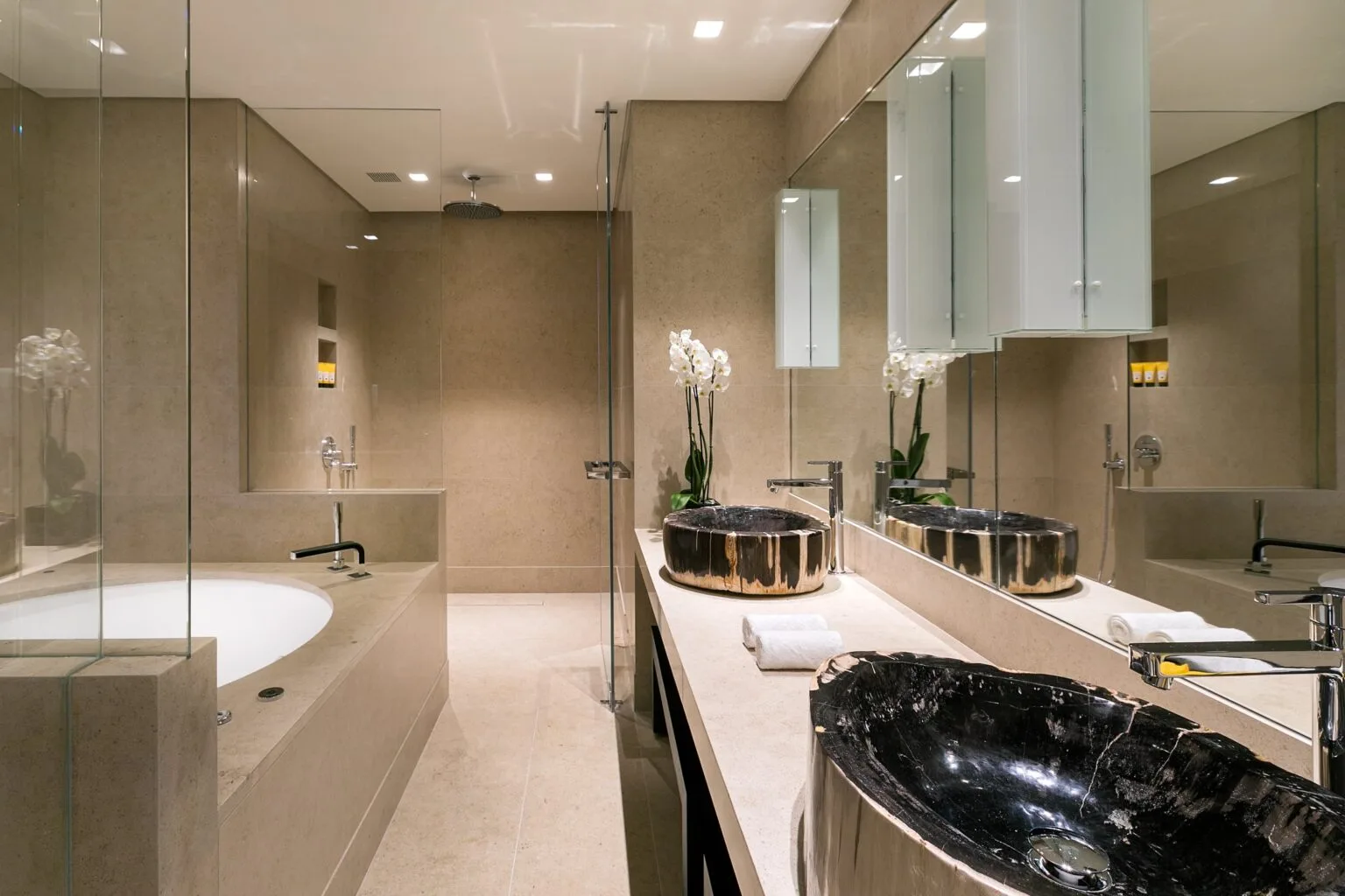 Santa Marina sample bathroom with black fittings