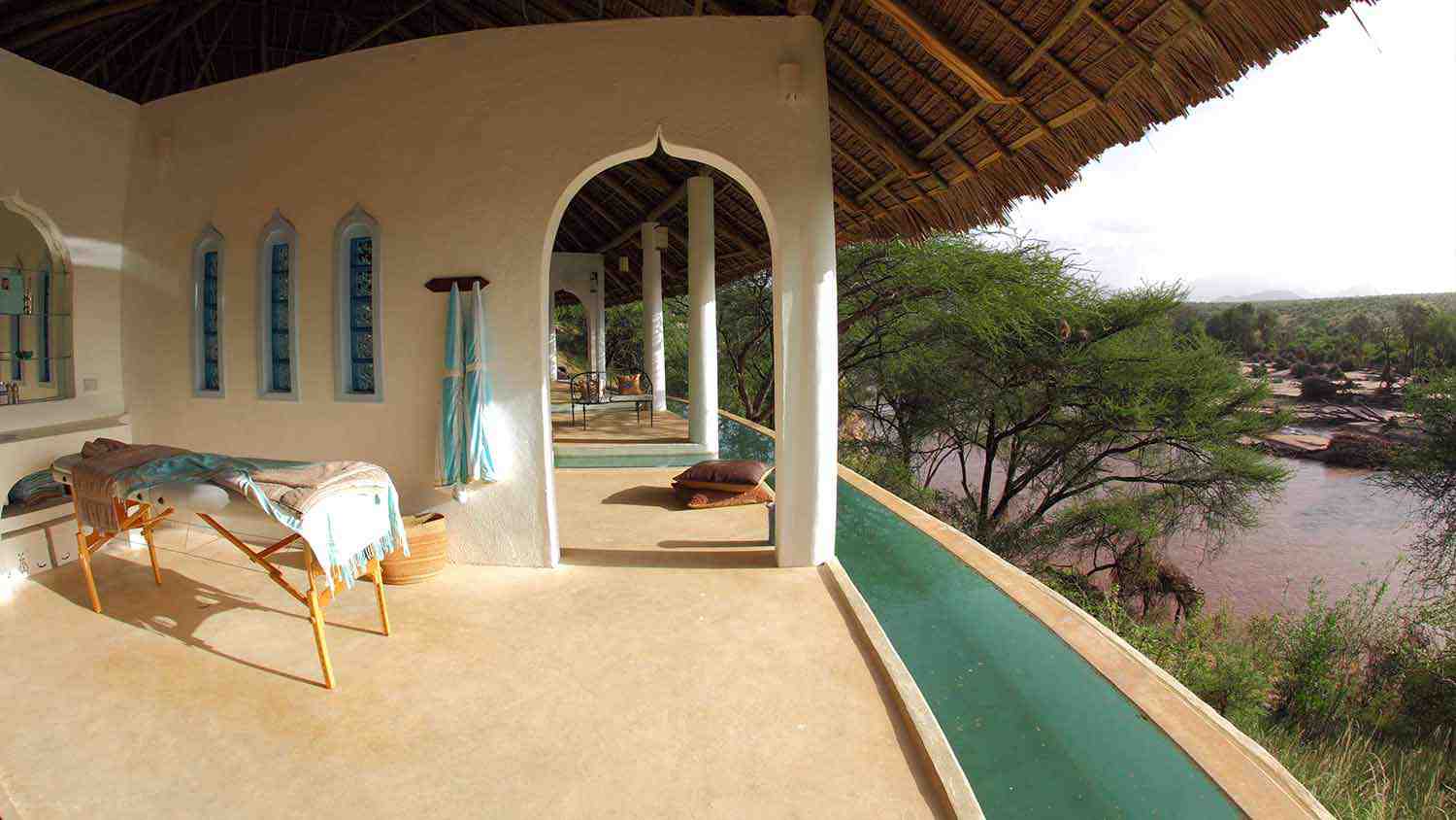 Sasaab-Samburu-Kenia-luksusowe-wycieczki-do-Kenii-szyte-na-miare-ekskluzywne-safari-w-Kenii-najlepsze-lodge-w-Kenii-wyprawy-do-Kenii-33.jpg