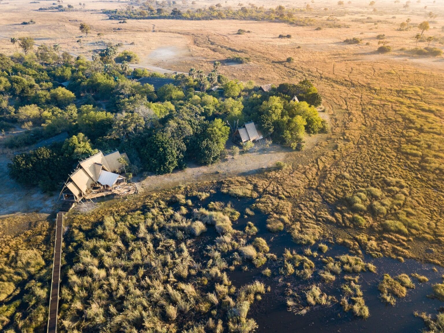 Selinda-Camp-Botswana-luksusowe-hotele-w-Botswanie-ekskluzywne-wakacje-szyte-na-miare-w-Botswanie-wyprawa-do-Botswany-14.jpg