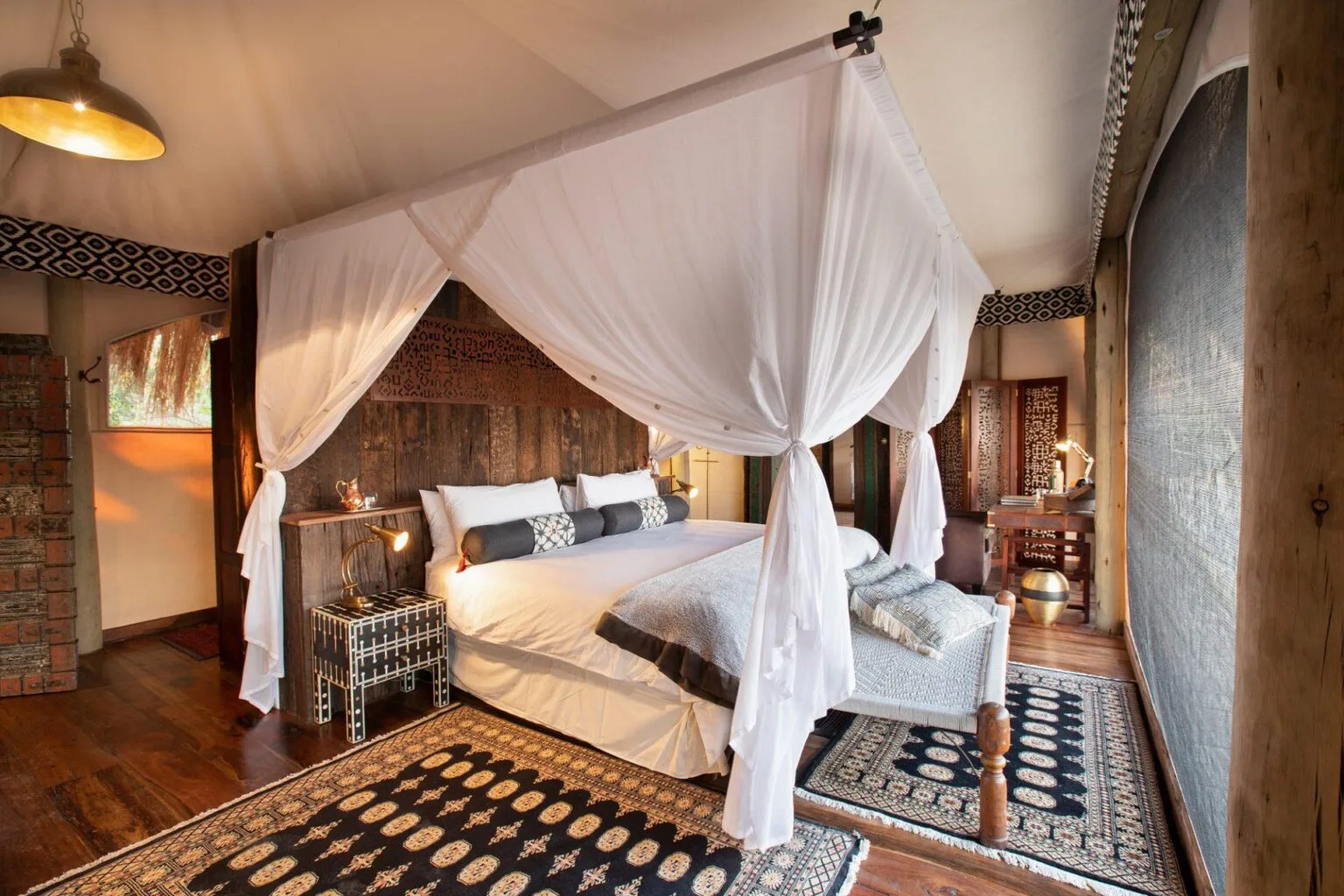 Selinda-Camp-Botswana-luxury-hotels-in-Botswana-exclusive-tailor-made-holidays-in-Botswana-trip-to-Botswana-6.jpg