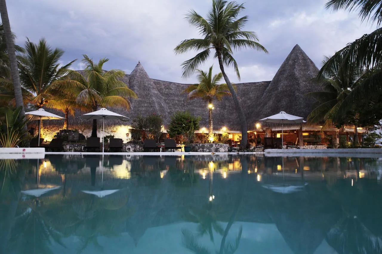 TIKEHAU-PEARL-BEACH-RESORT-10.jpg