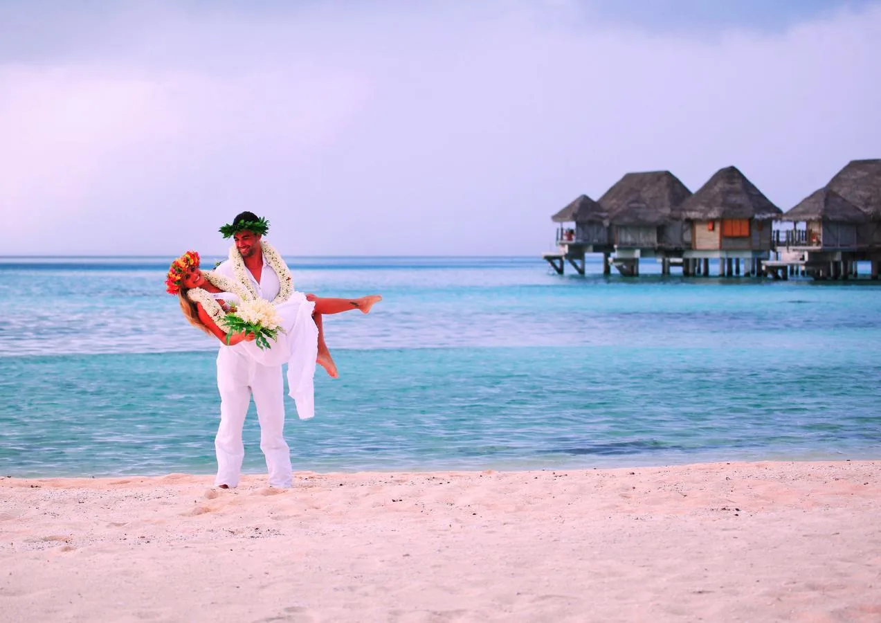 TIKEHAU-PEARL-BEACH-RESORT-3.jpg