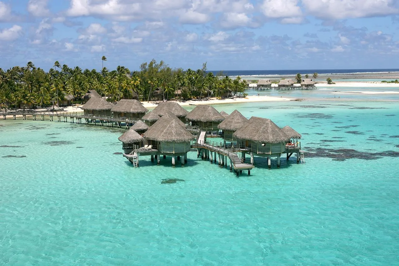TIKEHAU-PEARL-BEACH-RESORT-4.jpg