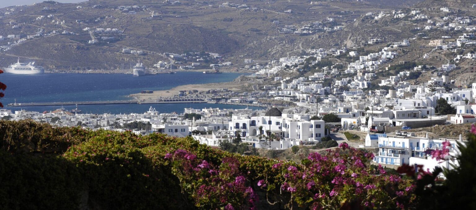 Tharroe-Of-Mykonos-luksusowe-hotele-na-Mykonos-wakacje-w-Grecji-luksusowe-wczasy-w-Grecji-hotel-dla-rodzin-na-Mykonos-11.jpeg