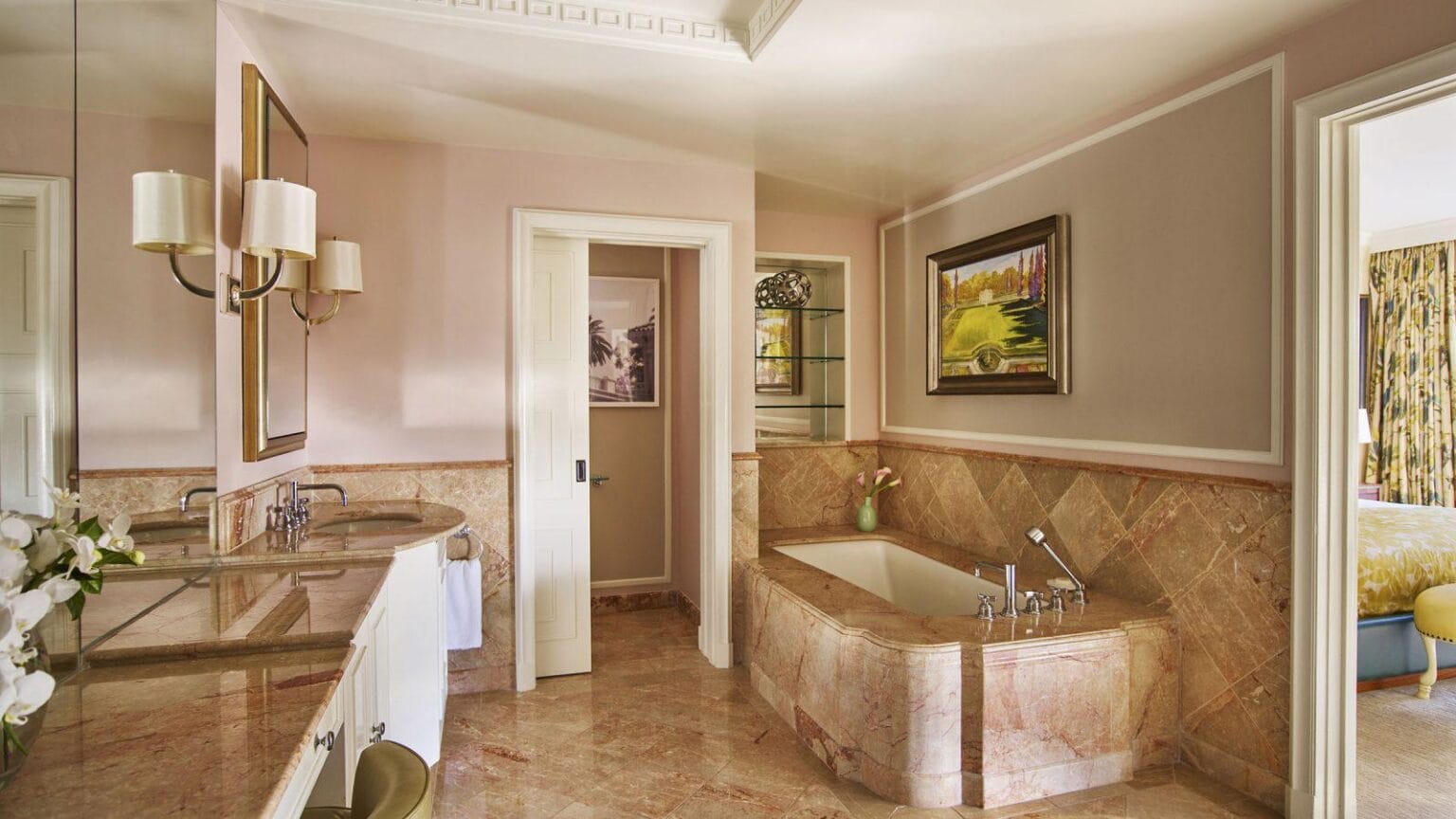 The-Beverly-Hills-Hotel-Paul-Williams-Suite-Bathroom.jpg