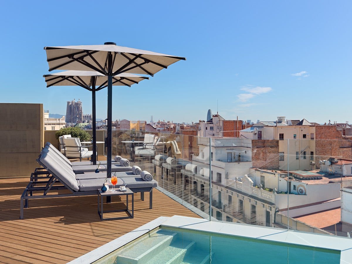 The-One-Barcelona-najlepsze-hotele-w-Barcelonie-luksusowe-hotele-w-Barcelonie-Barcelona-na-weekend-wakacje-w-Barcelonie-we-dwoje-zwiedzanie-Barcelony-Podroze-do-Barcelony-szyte-na-mia-12.jpg