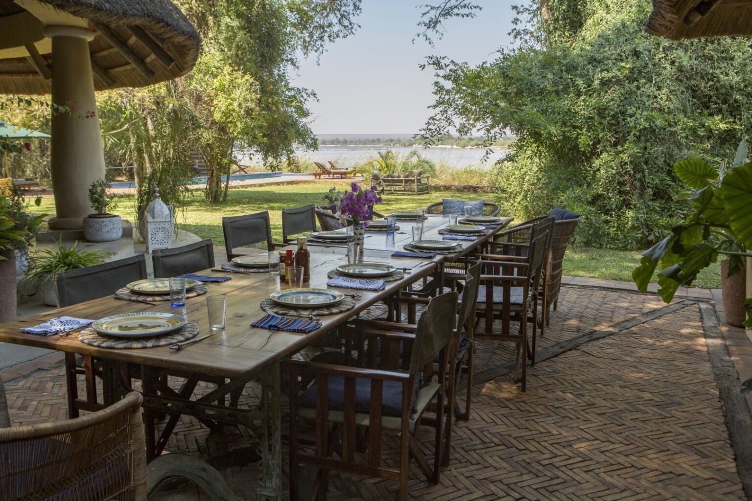 Tongabezi-Lodge-Zambia-najlepsze-hotele-w-Zambii-luksusowe-wakacje-w-Zamibii-ekskluzywne-wyprawy-do-Zambii-szyte-na-miare-zwiedzanie-Zambii-najwazniejsze-atrakcje-Zambii-16.jpg