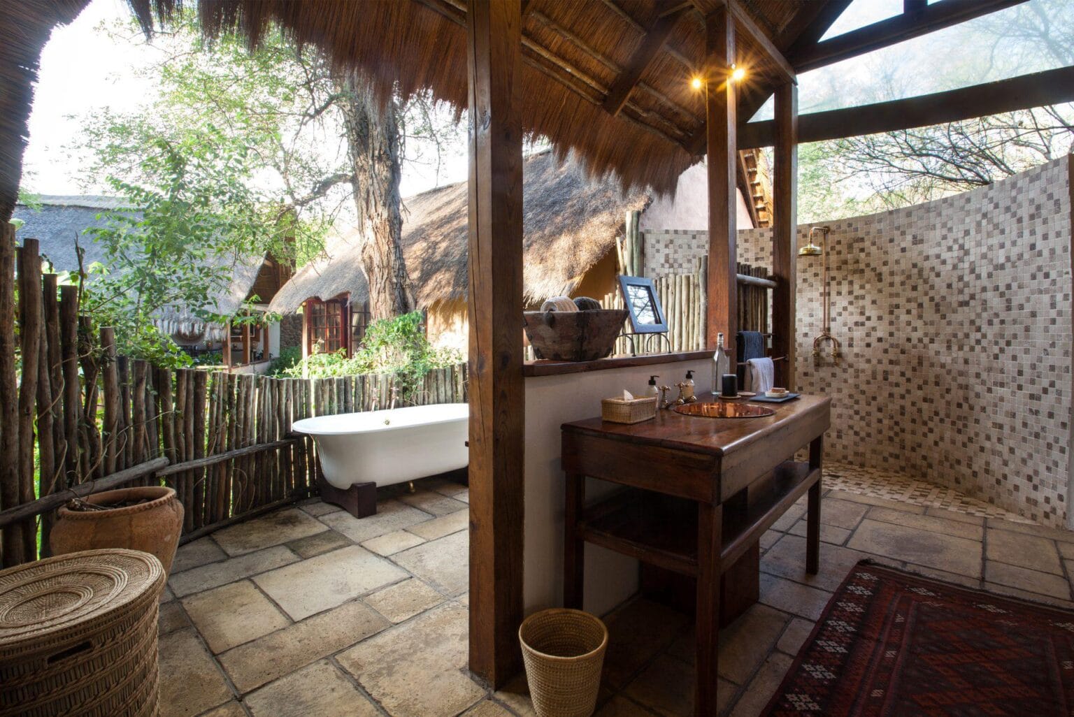 Tongabezi-Lodge-Zambia-najlepsze-hotele-w-Zambii-luksusowe-wakacje-w-Zamibii-ekskluzywne-wyprawy-do-Zambii-szyte-na-miare-zwiedzanie-Zambii-najwazniejsze-atrakcje-Zambii-33.jpg