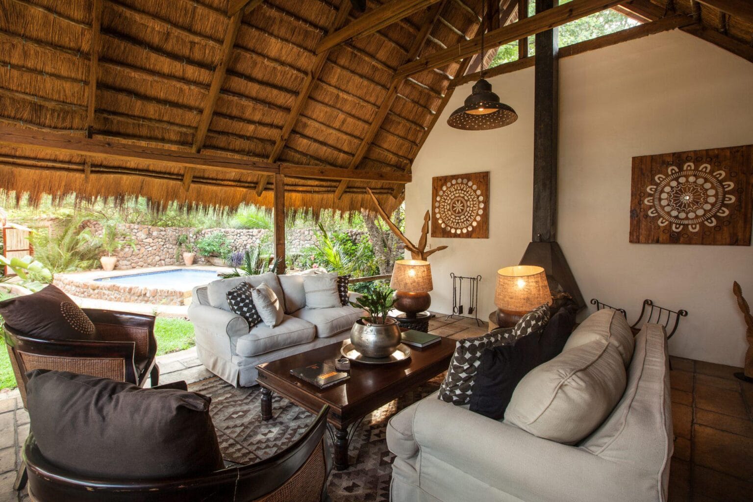 Tongabezi-Lodge-Zambia-najlepsze-hotele-w-Zambii-luksusowe-wakacje-w-Zamibii-ekskluzywne-wyprawy-do-Zambii-szyte-na-miare-zwiedzanie-Zambii-najwazniejsze-atrakcje-Zambii-35.jpg