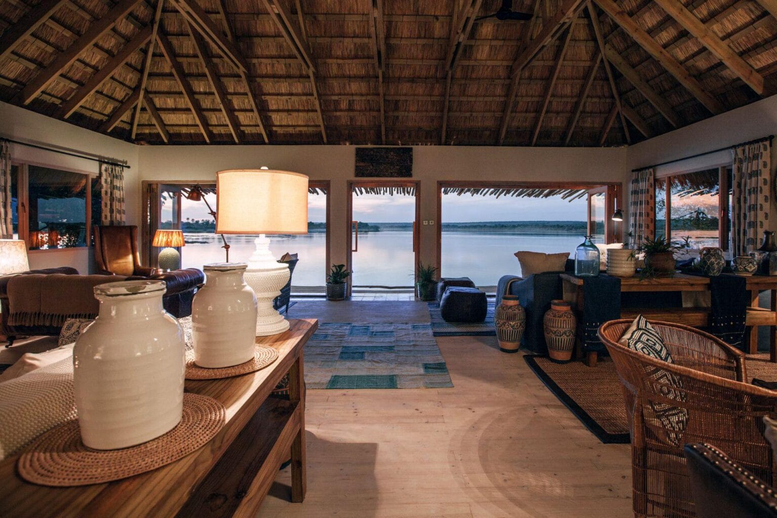 Tongabezi-Lodge-Zambia-najlepsze-hotele-w-Zambii-luksusowe-wakacje-w-Zamibii-ekskluzywne-wyprawy-do-Zambii-szyte-na-miare-zwiedzanie-Zambii-najwazniejsze-atrakcje-Zambii-51.jpg