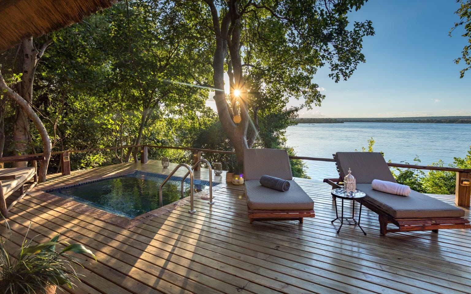 Tongabezi-Lodge-Zambia-najlepsze-hotele-w-Zambii-luksusowe-wakacje-w-Zamibii-ekskluzywne-wyprawy-do-Zambii-szyte-na-miare-zwiedzanie-Zambii-najwazniejsze-atrakcje-Zambii-76.jpg