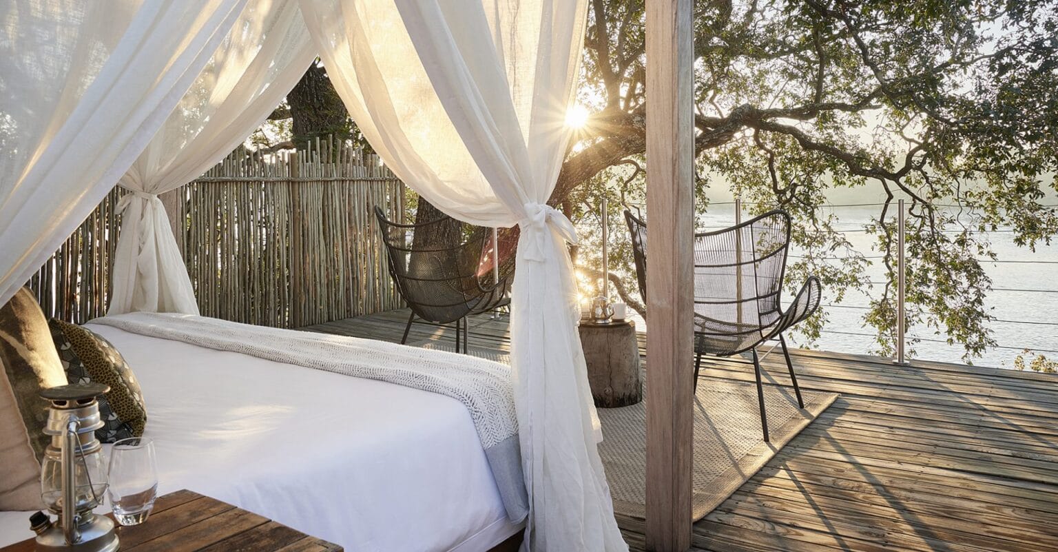Victoria-Falls-River-Lodge-Zimbabwe-najlepsze-safari-w-Zimbabwe-luksusowe-hotele-w-Zimbabwe-ekskluzywne-lodge-w-Zimbabwe-wycieczki-do-Zimbabwe-szyte-na-miare-7.jpg