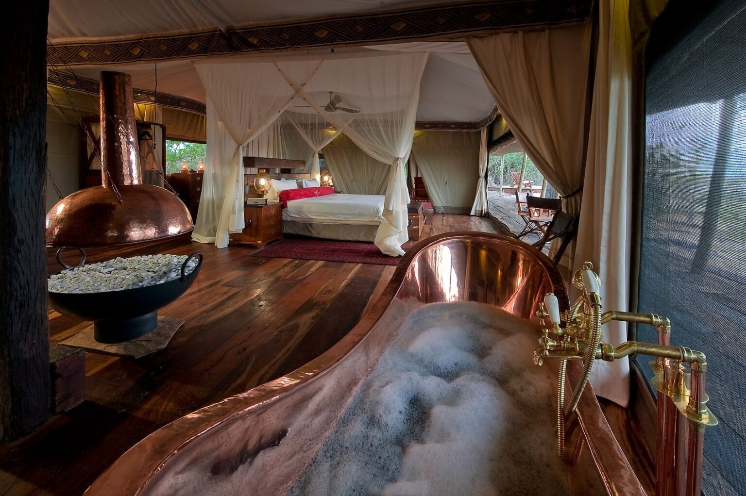 Zarafa-Camp-w-Botswanie-luksusowe-lodge-w-Botswanie-wakacje-w-Botswanie-szyte-na-miare-ekskluzywne-wyprawy-do-Botswany-14.jpg