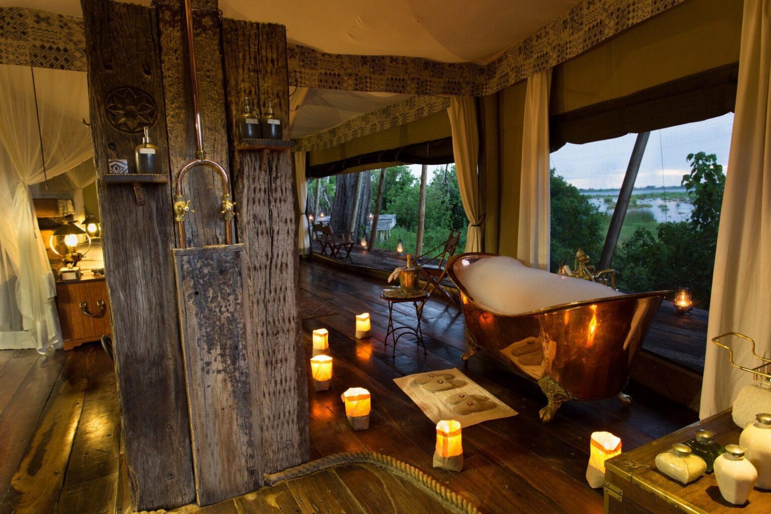 Zarafa-Camp-w-Botswanie-luksusowe-lodge-w-Botswanie-wakacje-w-Botswanie-szyte-na-miare-ekskluzywne-wyprawy-do-Botswany-9.jpg