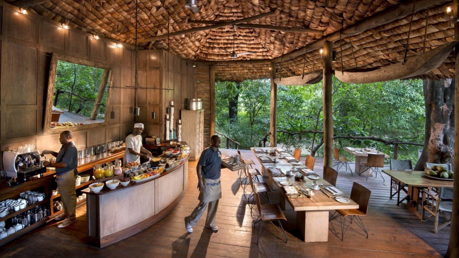 andBeyond-Lake-Manyara-Lodge-Tanzania-najlepsze-hotele-w-Tanzanii-luksusowe-lodge-w-Tanzanii-ekskluzywne-safari-w-Tanzanii-wycieczki-szyte-na-miare-do-Tanzanii-10.jpg